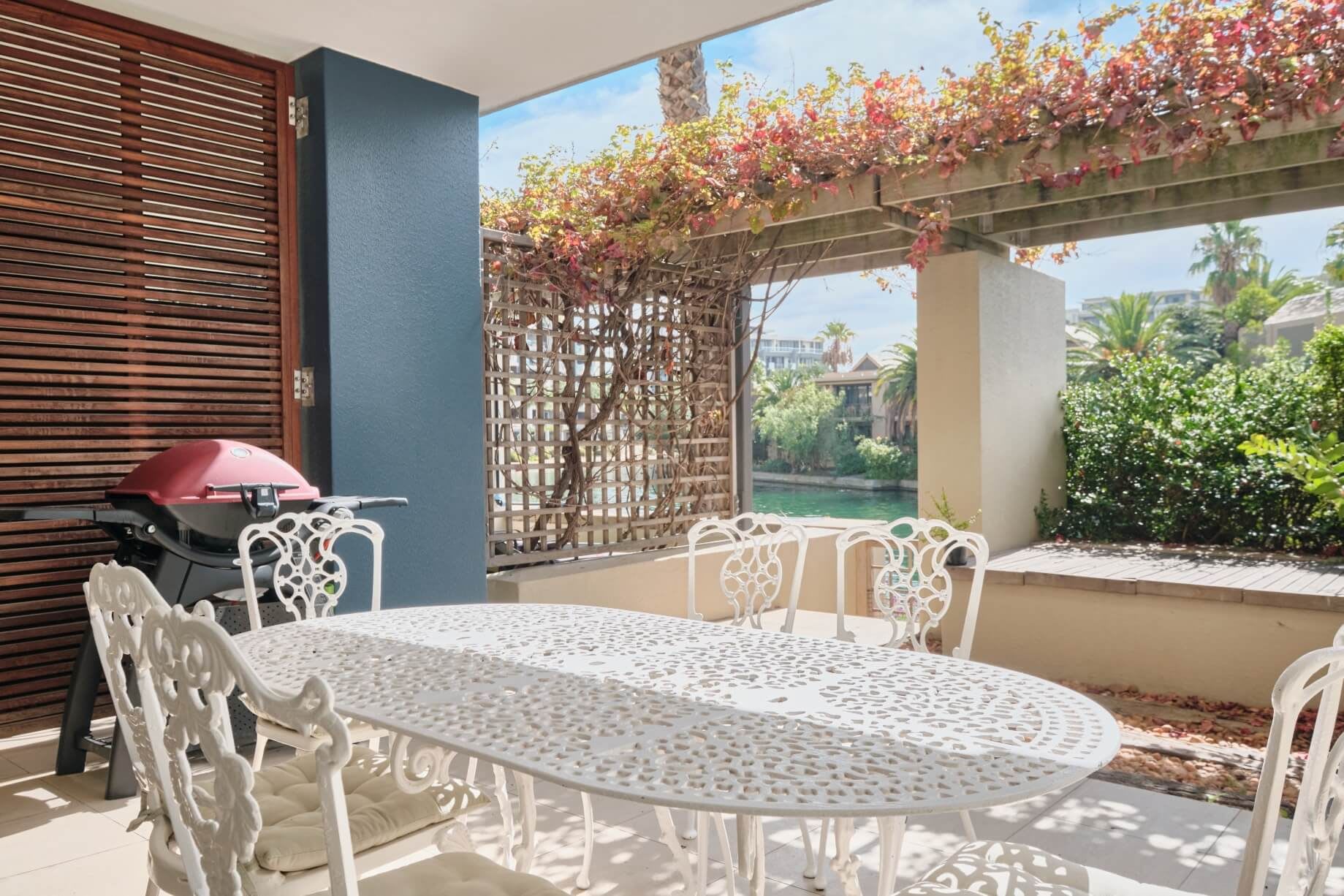 Juliette 001 - V&A Marina