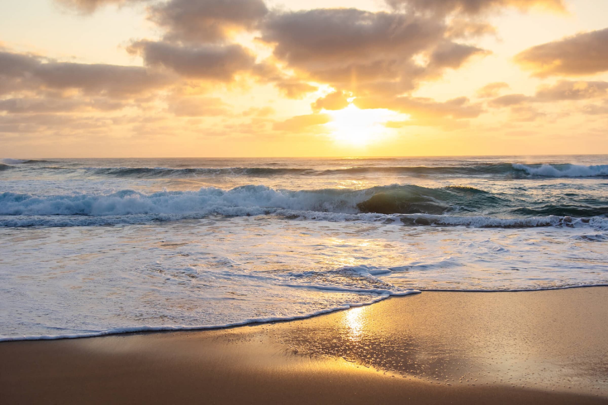 Thonga Beach Lodge — HomePage Ocean Sunrise